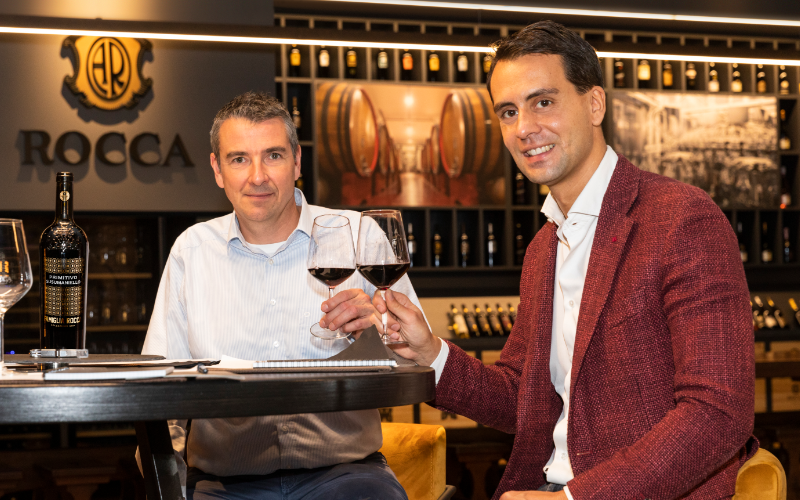 Einkaufsleiter Sven von Weinfreunde und Önologe Emanuele Rocca