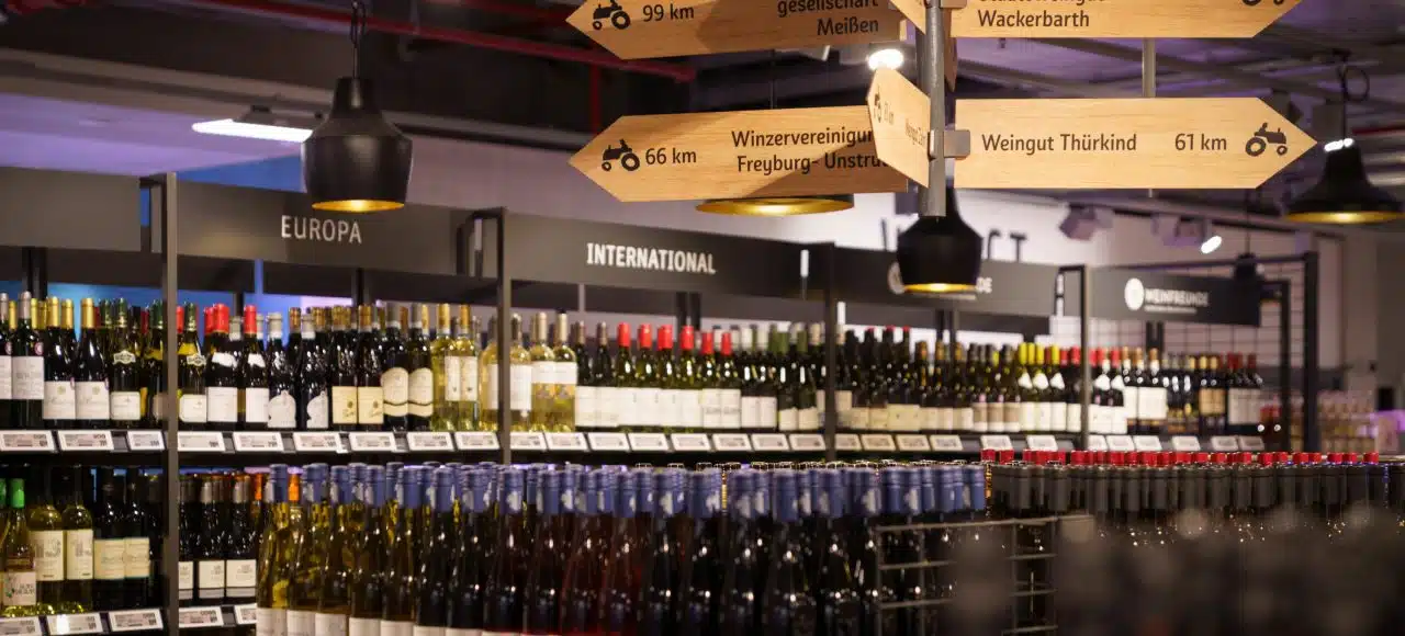 Die Weinfreunde-Gondel im Rewe Markt